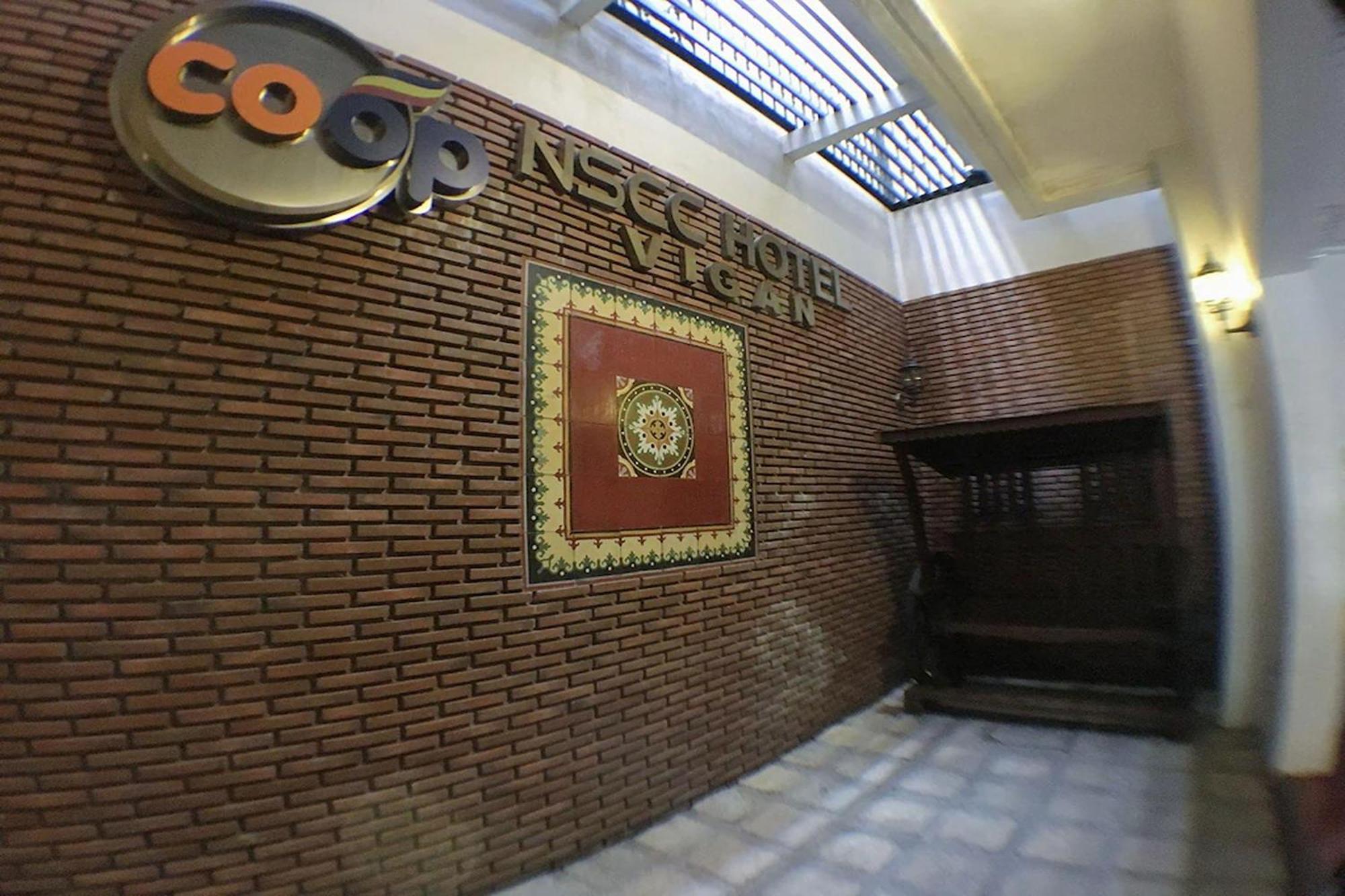 Nscc Hotel Vigan Luaran gambar