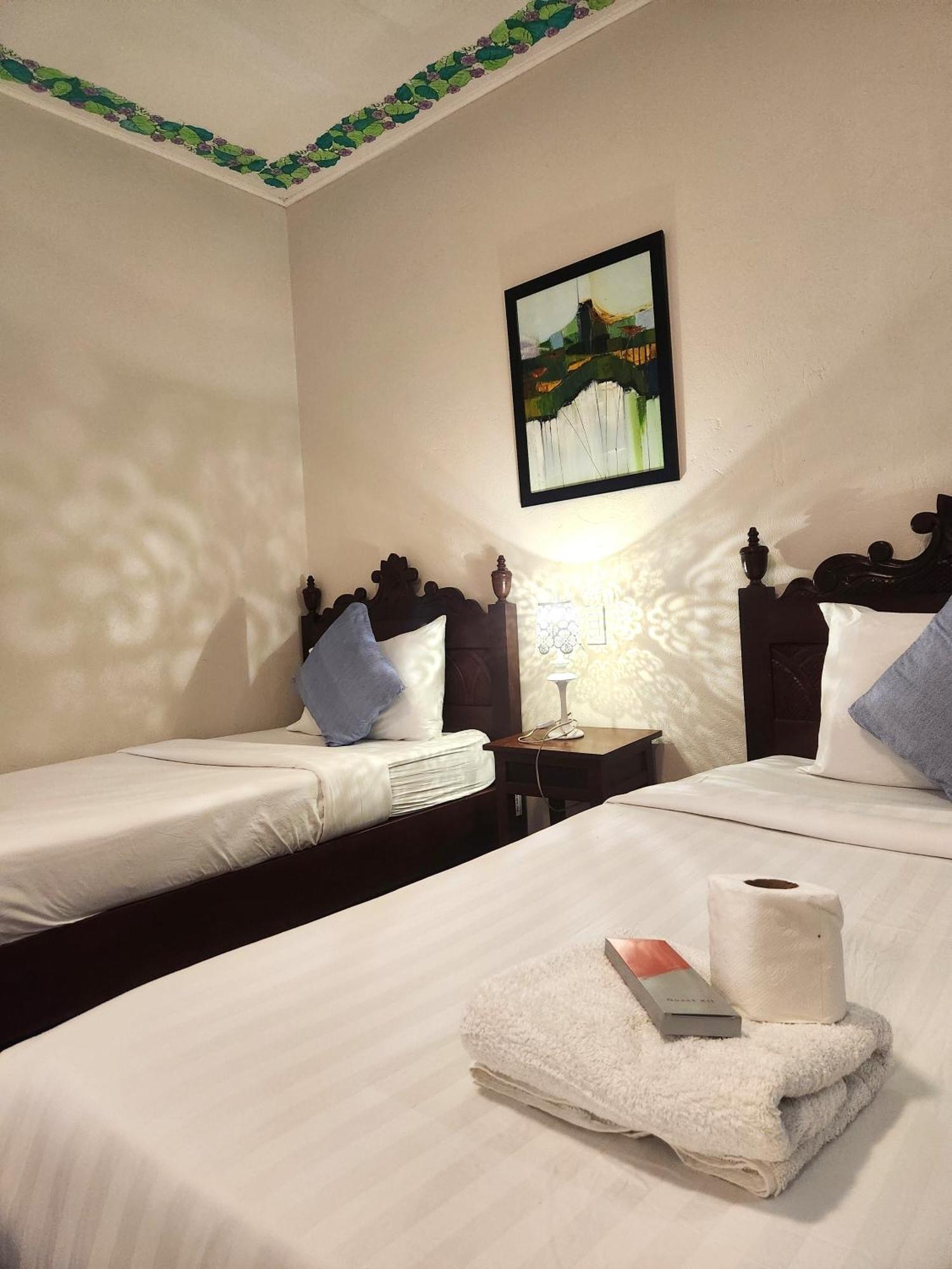 Nscc Hotel Vigan Luaran gambar