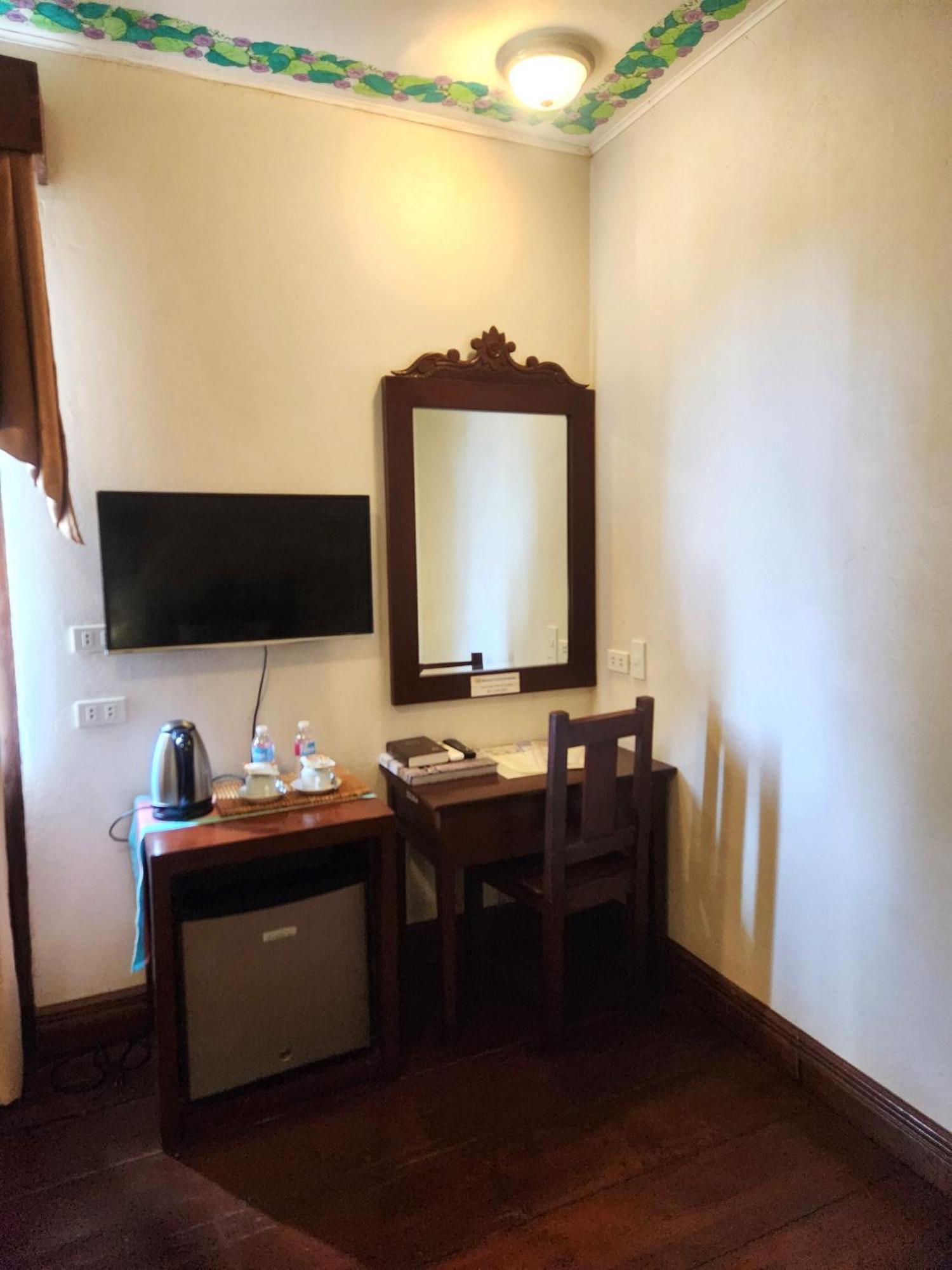Nscc Hotel Vigan Luaran gambar