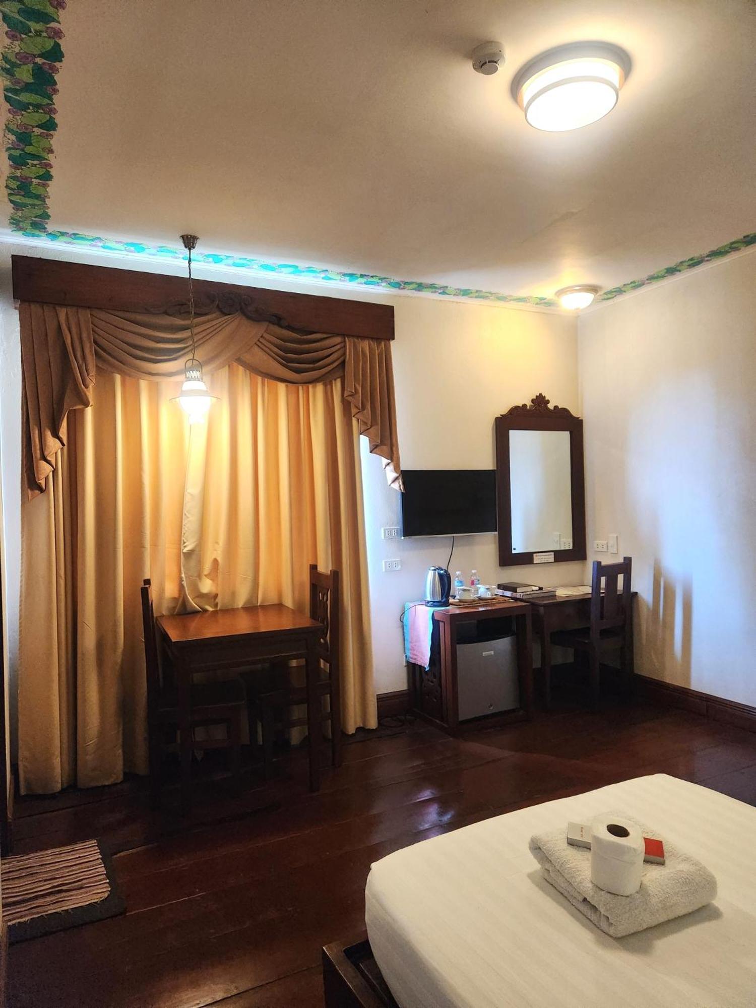Nscc Hotel Vigan Luaran gambar